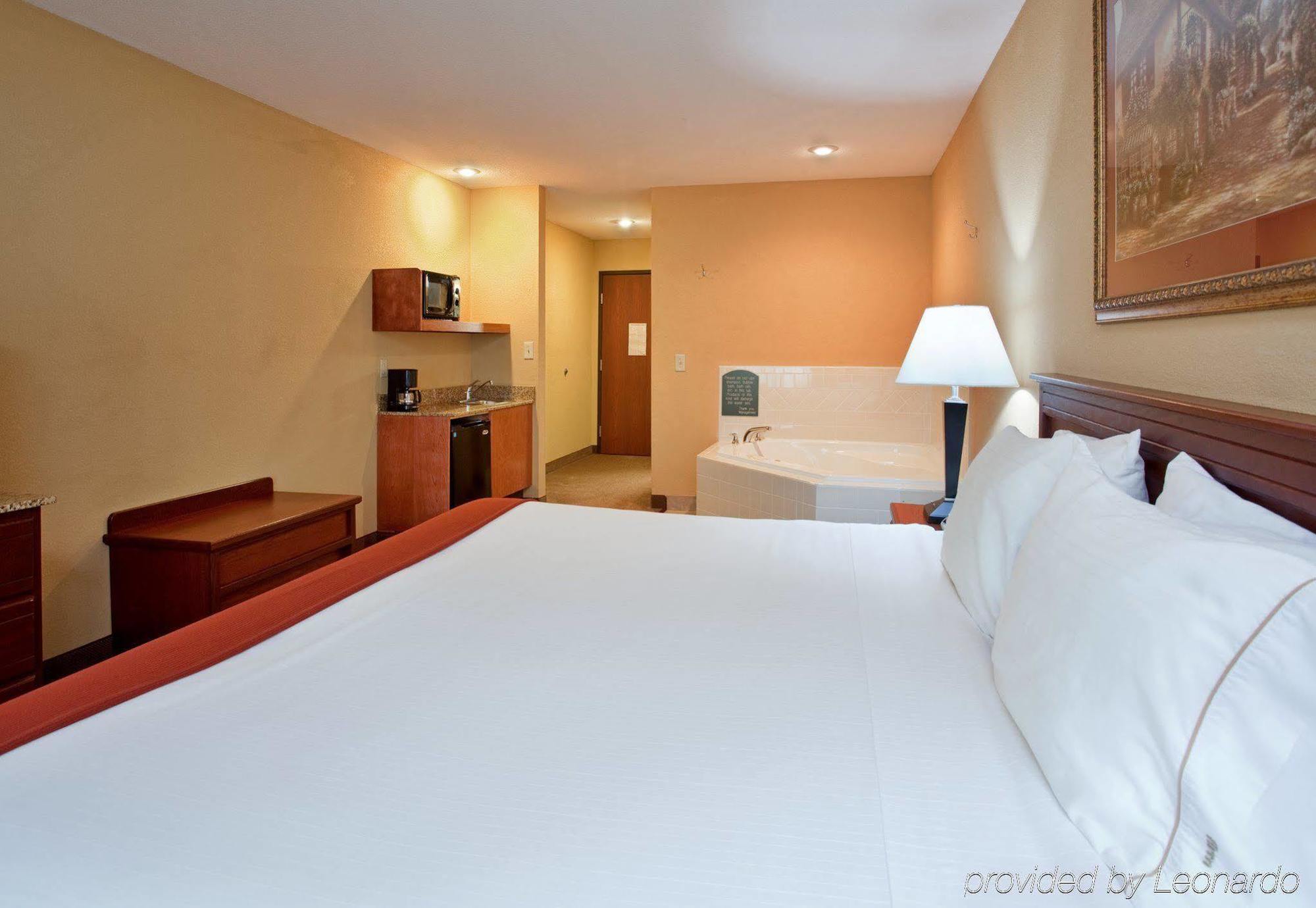 Holiday Inn Express Hotel & Suites Maryville By Ihg Cameră foto
